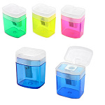 Точилка " KWELT " 3*3,5*2см, пластиковая 1 отверстие, с контейнером, цвет ассорти (4 цвета), пластиковая упаковка