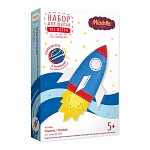Набор для шитья игрушек " Miadolla " Ракета 21см, уровень сложности 1, состав набора : детали из фетра с перфорацией, безопасная пластиковая игла, нитки, синтепон, подробная инструкция с картинками, картонная упаковка