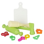 Игровой набор " Совтехстром " Набор посуды, в наборе: толкушка, скалка, молоток, доска разделочная, 6 формочек, пакет 20*13*6см